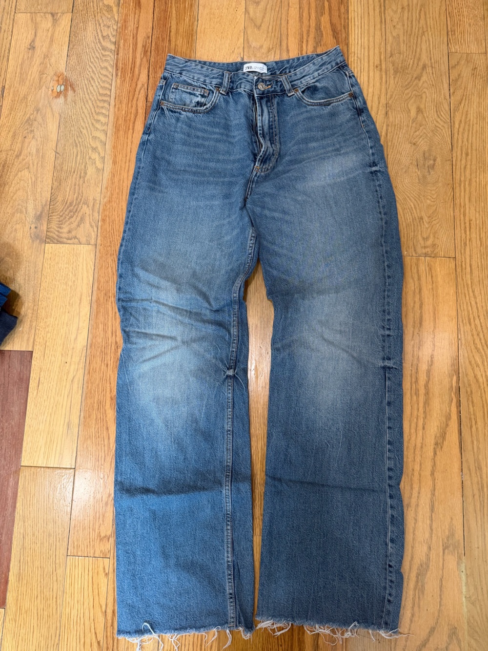 Zara Relaxed Women’s Jeans - Medium Blue Wash